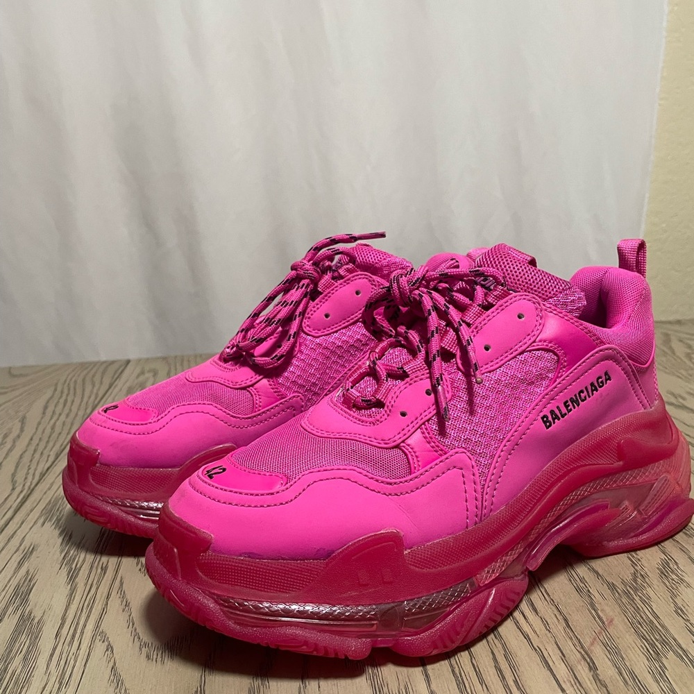 balenciaga triple s pink
